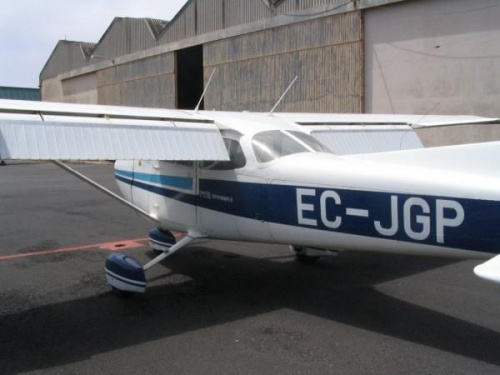 Reims/Cessna 172 Skyhawk II - tym samolotem nalezacym do Aeroklubu z Teneryfy latalismy. #aeroklub #teneryfa #cessna