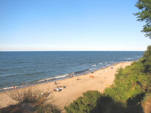 Chłapopwo - określane dzielnicą Władysławowa , stanowi jednak odrębną miejscowość - widok na plażę z urwiska