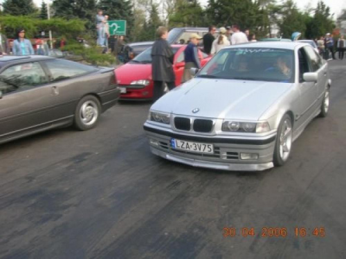 Fajne BMW E36 po tuningu...