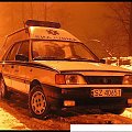 Polonez Cargo, rocznik 1996, zabudowa Autoform Mysłowice.
Wyposażenie:
- nosze samojezdne Arkom
- butla tlenowa
- kołnierze
- szyny kramera
Zespół "29" - FTS Irmed Zabrze
autor zdjęcia-SEBASTIAN