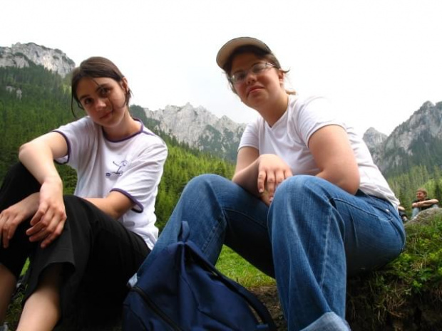 Ola i Kasia w Kościeliskiej. Zakopane 2006:)