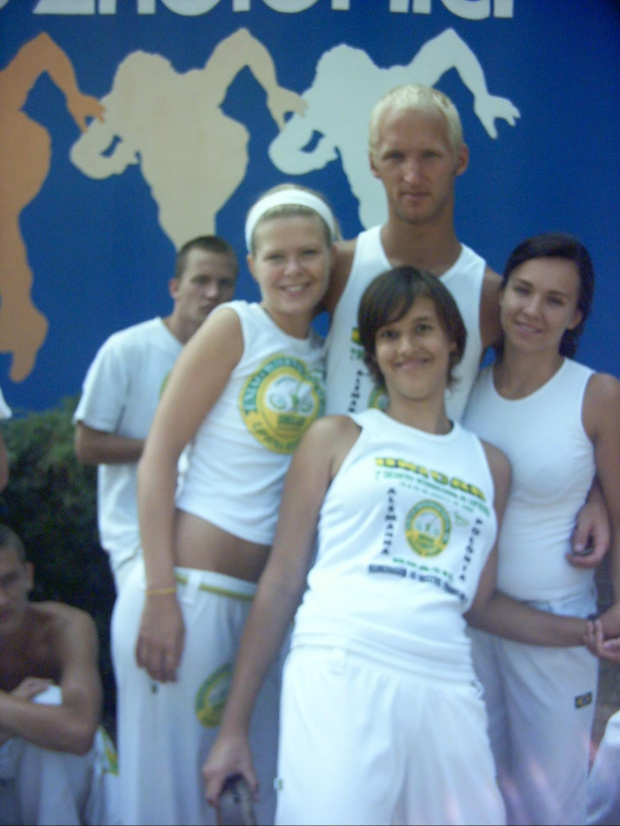 tak sie bawi Unicar .. ;) #unicar #capoeira #Mielno2006 #mielno