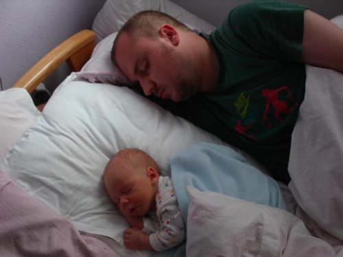 Borys i tata - obaj lubią spać!