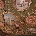 Salon Barokowy - autentyczny XVIII wieczny plafon. Centralne malowidło plafonu przedstawia mitologiczna postać - boginię Florę, opiekunkę przyrody. #Książ #Zamek #Wałbrzych