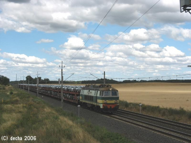 16.07.2006 Rzepin ET22-037 ze "świeżym mięsem" do salonów