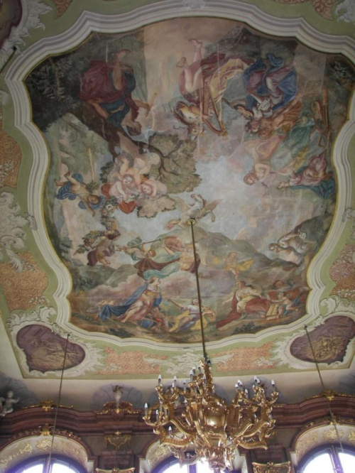 Na specjalne wyróżnienie zasługuje plafon z pięknym malowidłem o tematyce mitologicznej. #Książ #Zamek #Wałbrzych