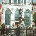 Fontanna Neptuna i Dwór Artusa #Gdańsk #Miasto #Port #Stocznia #Żuraw