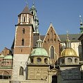 To tutaj znajduja się grobowce polskich królów, a także wielkich wodzów oraz twórców polskiej kultury, takich jak Józef Piłsudski, Adam Mickiewicz czy Juliusz Słowacki. #Kraków #Miasto #Wawel #Sukiennice
