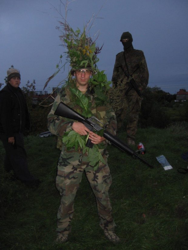 Mister Krzak ;] #asmo #ASG #camo #woodland #M16 #MP5 #kamuflaż