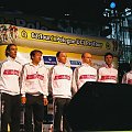 Prezentacja drużyn startujących w Tour de Pologne Pl.Teatralny Warszawa 3 września 2006r. Tych panów nie trzeba przedstawiać