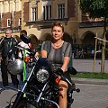 Harley Davidson na Krakowskim Rynku
07 września 2006 #Harley #Davidson #Kraków