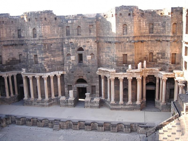 Syria - Bosra -Rzymski Teatr (ogromny)