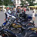 Harley Davidson na Krakowskim Rynku
07 września 2006 #Harley #Davidson #Kraków