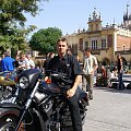 Harley Davidson na Krakowskim Rynku
07 września 2006 #Harley #Davidson #Kraków