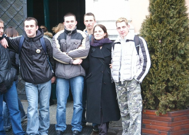 od lewej Piotrek, łukasz, Łukasz, Piotrek, Anka i Tomek
