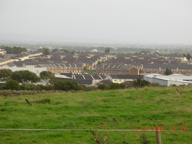 Jakieś osiedle domków w Galway albo poza Galway