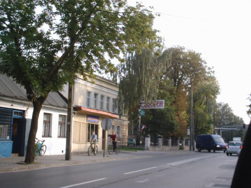 Ulica Warszawska, pamiątka po sklepie "Społem" #tomaszów