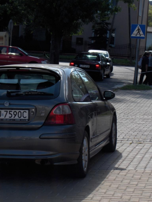 MG ZR