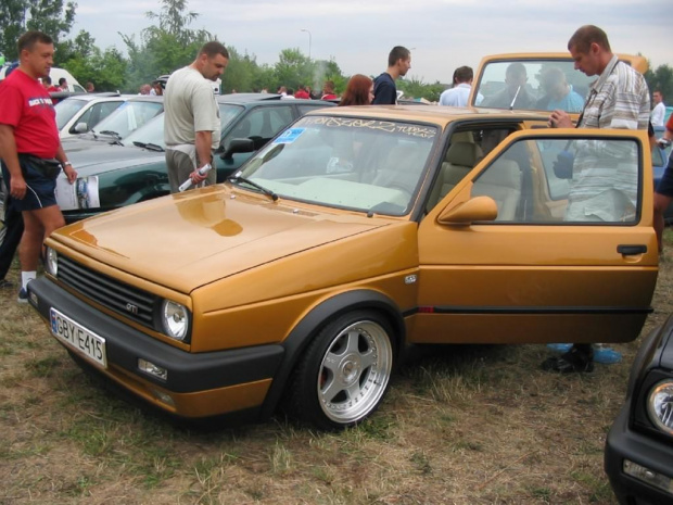 Foto by MareQ member of VW-Cult.pl #Rusocin #Tunning #Golf #Polo #Caddy #Zloty #Spot #Volkswagen #VWMania