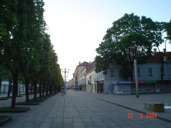 Kaunas (Kowno) - zdjęcia zrobione pomiędzy 4.00 a 5.00 nad ranem