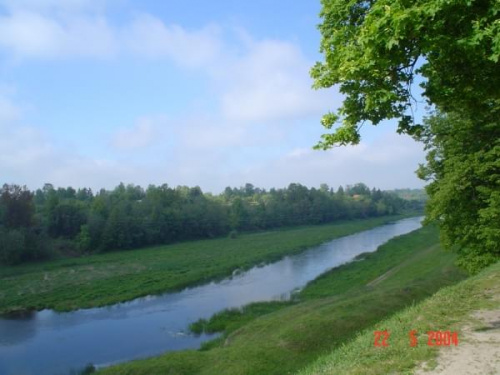 Bauska (Bowsk) - rzeczka obok zamku