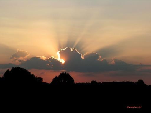 Mazury - zachód słońca.
cjusz@wp.pl