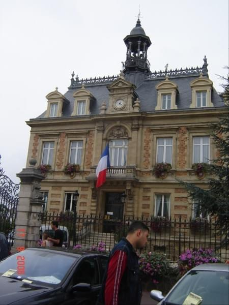 Maisons-Laffitte - brocante w centrum