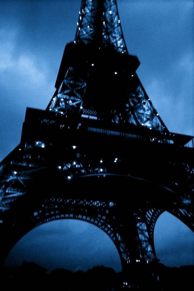 Paryż nocą..