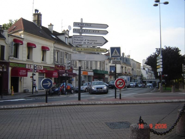 Poissy - ulice w centrum