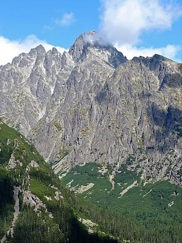 Łomnicki szczyt - widok z drogi na Sławkowski szczyt