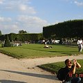 Paris VII (7. dzielnica Paryża) - Champ de Mars (Pole Marsowe) - spory pas zieleni między Wież Eiffela (F - Tour Eiffel) a Szkoł Wojskow (F - École Militaire)