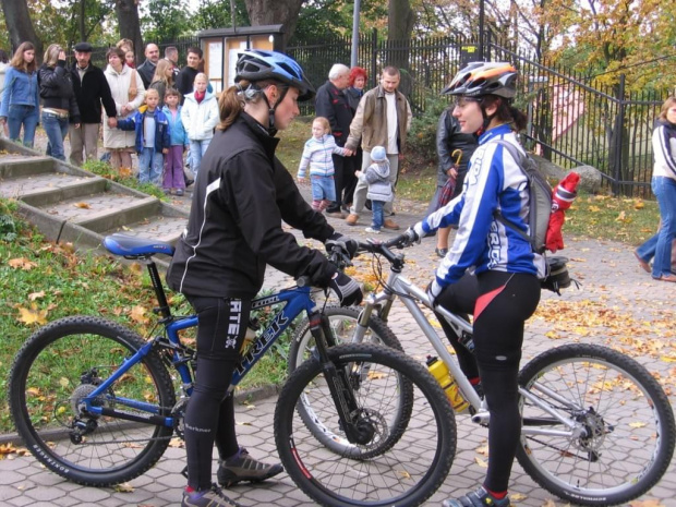 ooo Saba, jaki masz fajny rower !! :) a dziękuję Aga, Ty także masz swietna maszynę ! :) Ludzie ! zobaczcie jakie my mamy zajefajne rowerki ! :)