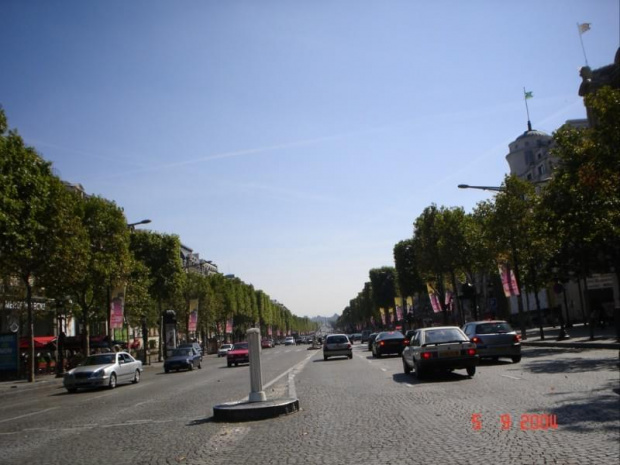 Paris VIII (8. dzielnica Paryża) - Pola Elizejskie (F - Champs-Élysées)