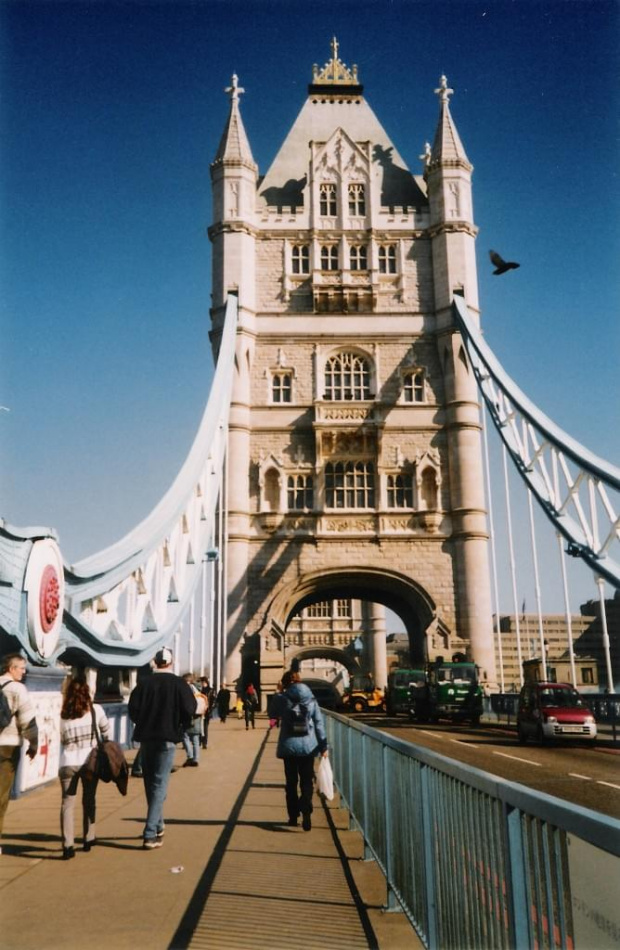 TOWER BRIDGE.