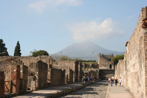 Pompeje z widokiem na Wezuwiusza