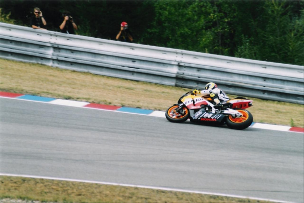 Zdjęcia z motocyklowego Grand Prix Czech w Brnie 2003r