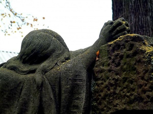 Fragment. Jeden z piekniejszych pomnikow Rossy - na grobie Stanisława Kierlicza (1872 - 1910) #RossaCmentarz