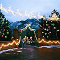 CHRISTMAS TIME AT THE GATE OF THE CHATEAU "LA CAILLE"