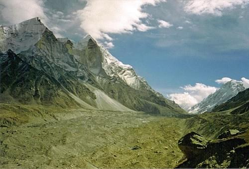 Bhagirathi - z lewej, Himalaje Indyjskie