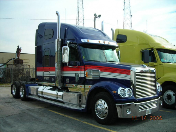 Freightliner Coronado