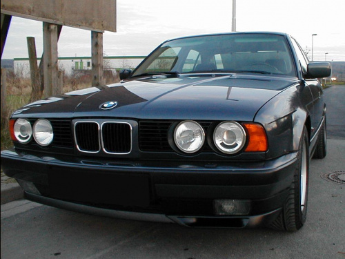#e34