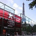 Nie oglądałem wszystkiego, jeszcze muzeum kończyli. Otwarcie było 23.06.2006 #muzeum #musee #natura #Branly #Paryż #żuczek #ściana #rośliny
