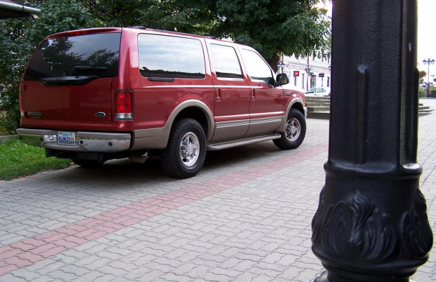 Ford Excursion