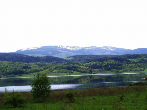 A tam leży śnieg...