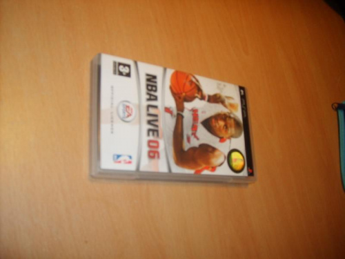 NBA LIVE 06 na PSP :)