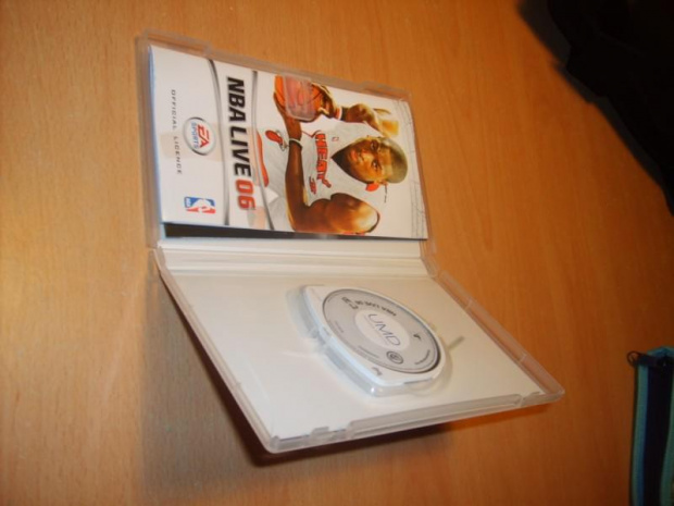 NBA LIVE 06 na PSP :)