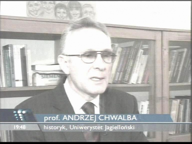 Specjalne wydanie głównych "Wiadomości" 13 grudnia 2006 roku - 25. rocznica ogłoszenia stanu wojennego.
www.TVPmaniak.tv.pl #tvp #tvp1 #wiadomości #gawryluk #dorota #StanWojenny #tvpmaniak