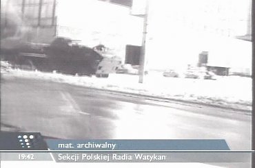 Specjalne wydanie głównych "Wiadomości" 13 grudnia 2006 roku - 25. rocznica ogłoszenia stanu wojennego.
www.TVPmaniak.tv.pl #tvp #tvp1 #wiadomości #gawryluk #dorota #StanWojenny #tvpmaniak