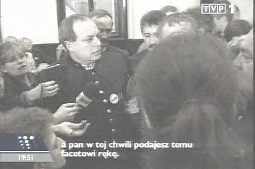 Specjalne wydanie głównych "Wiadomości" 13 grudnia 2006 roku - 25. rocznica ogłoszenia stanu wojennego.
www.TVPmaniak.tv.pl #tvp #tvp1 #wiadomości #gawryluk #dorota #StanWojenny #tvpmaniak