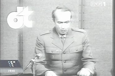 Specjalne wydanie głównych "Wiadomości" 13 grudnia 2006 roku - 25. rocznica ogłoszenia stanu wojennego.
www.TVPmaniak.tv.pl #tvp #tvp1 #wiadomości #gawryluk #dorota #StanWojenny #tvpmaniak